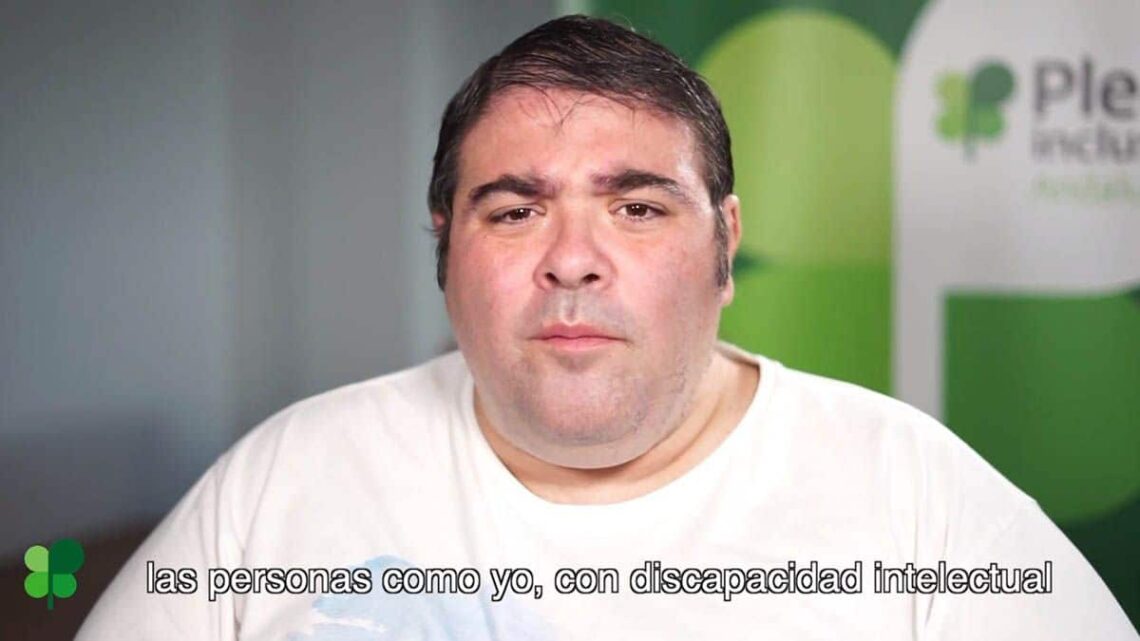 Carlos de la Torre joven con discapacidad