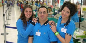 Carrefour ha sido premiada por su compromiso con las personas con discapacidad