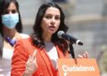 Inés Arrimadas Ciudadanos cheque ayuda