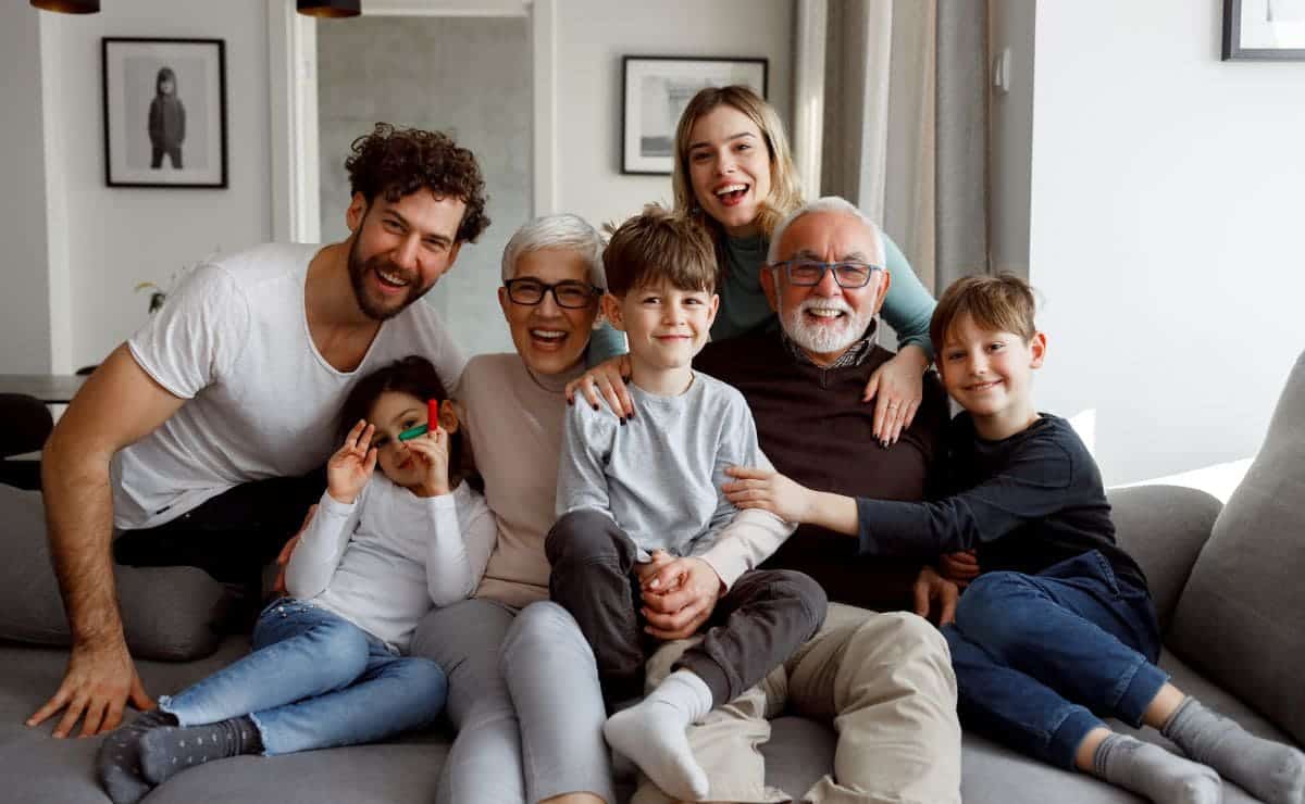 Cheque familiar en 2023./ Foto de Canva