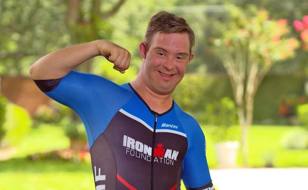 Chris Nikic, primera persona con síndrome de Down que completa la