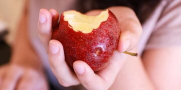 ¿Qué pasa si comes una manzana diaria?