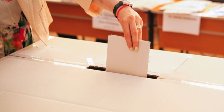 Elecciones, elecciones generales 2023, votar, centro electoral