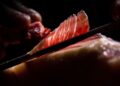 Corte jamón ibérico vino