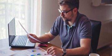 Declaración de la Renta con dos pagadores Agencia Tributaria./ Foto de Canva