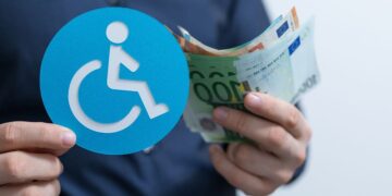 Pensión por discapacidad de la Seguridad Social./ Licencia Adobe Stock