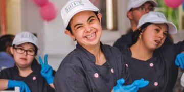 Trabajadoras con síndrome de Down de Diverso Café