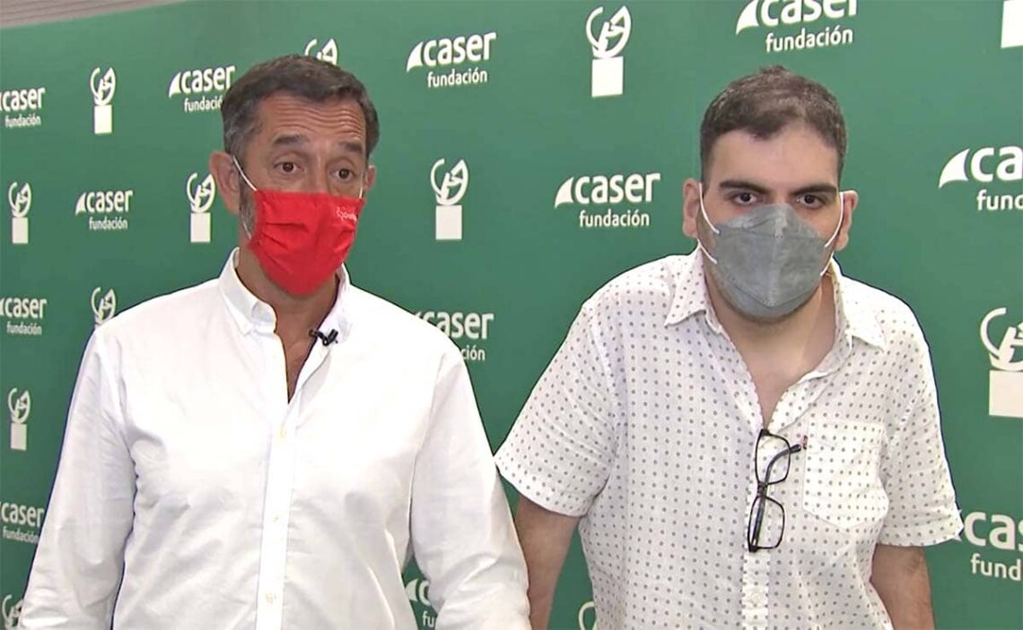 Doctor Pedro Cavadas y Enol Jordán premios Dependencia Fundacion Caser