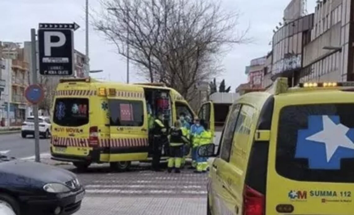 El 112 de Madrid atiende a un hombre en silla de ruedas tras un golpe de calor