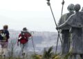 Dos personas haciendo el Camino De Santiago