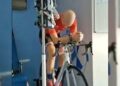 El ciclista Juan Francisco Fernández entrenando en el hospital mientras lucha contra la leucemia