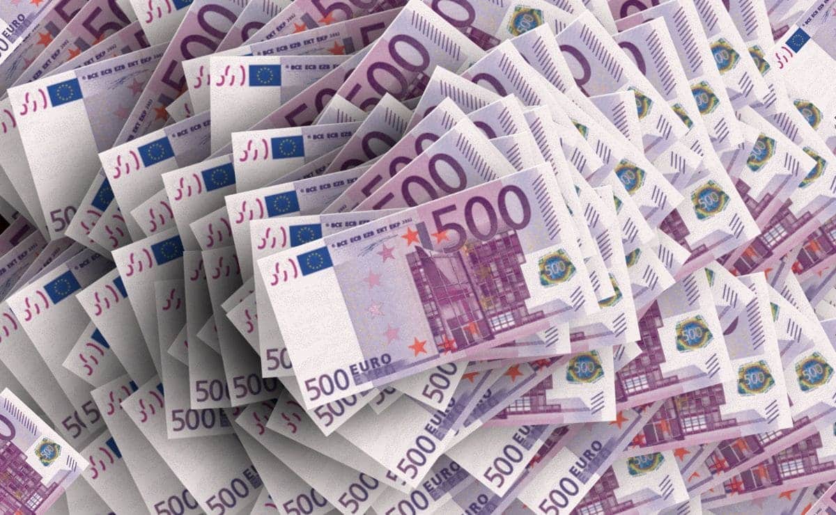 Dinero en efectivo, euros, billetes, 500 euros