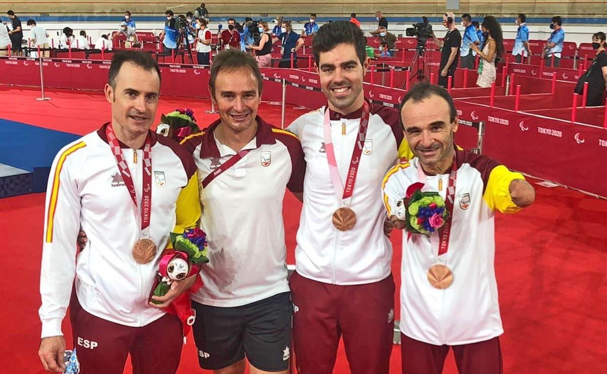 Equipo de ciclismo en pista, juegos Paralímpicos