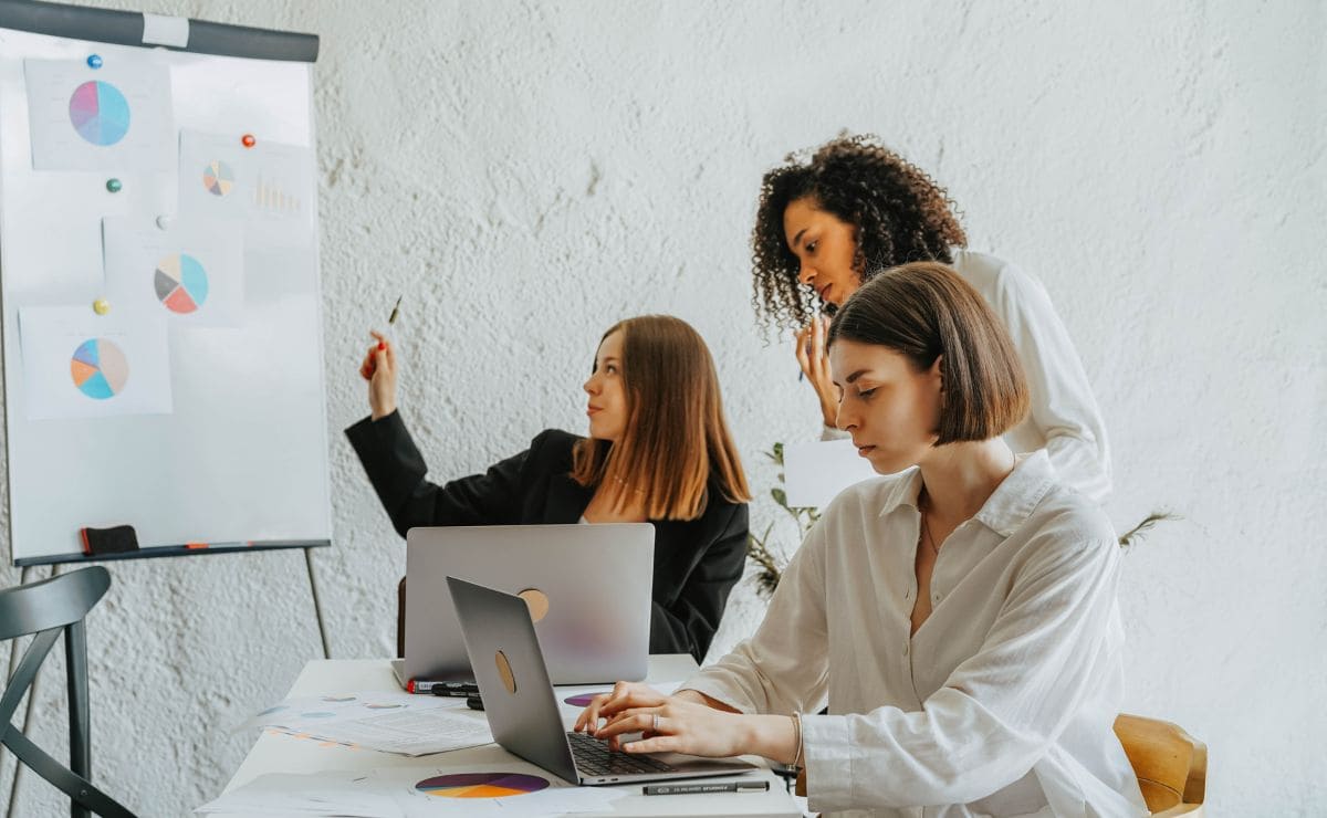 Feijóo, PP, autónomos, Gobierno, empleo