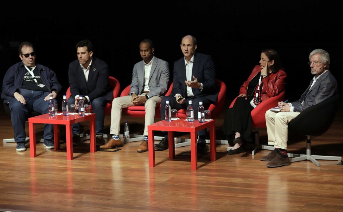 Foto mesa de movilidad