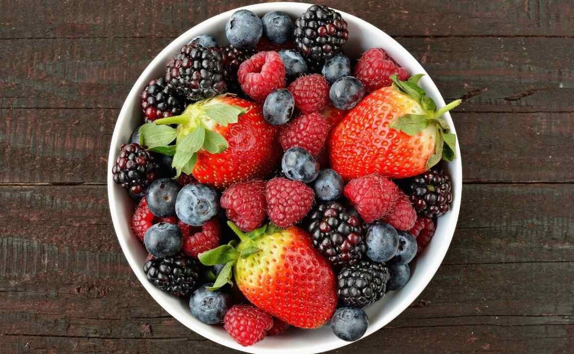 Frutas del bosque saludables antioxidantes