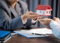 Contratación de hipoteca./ Foto de Canva