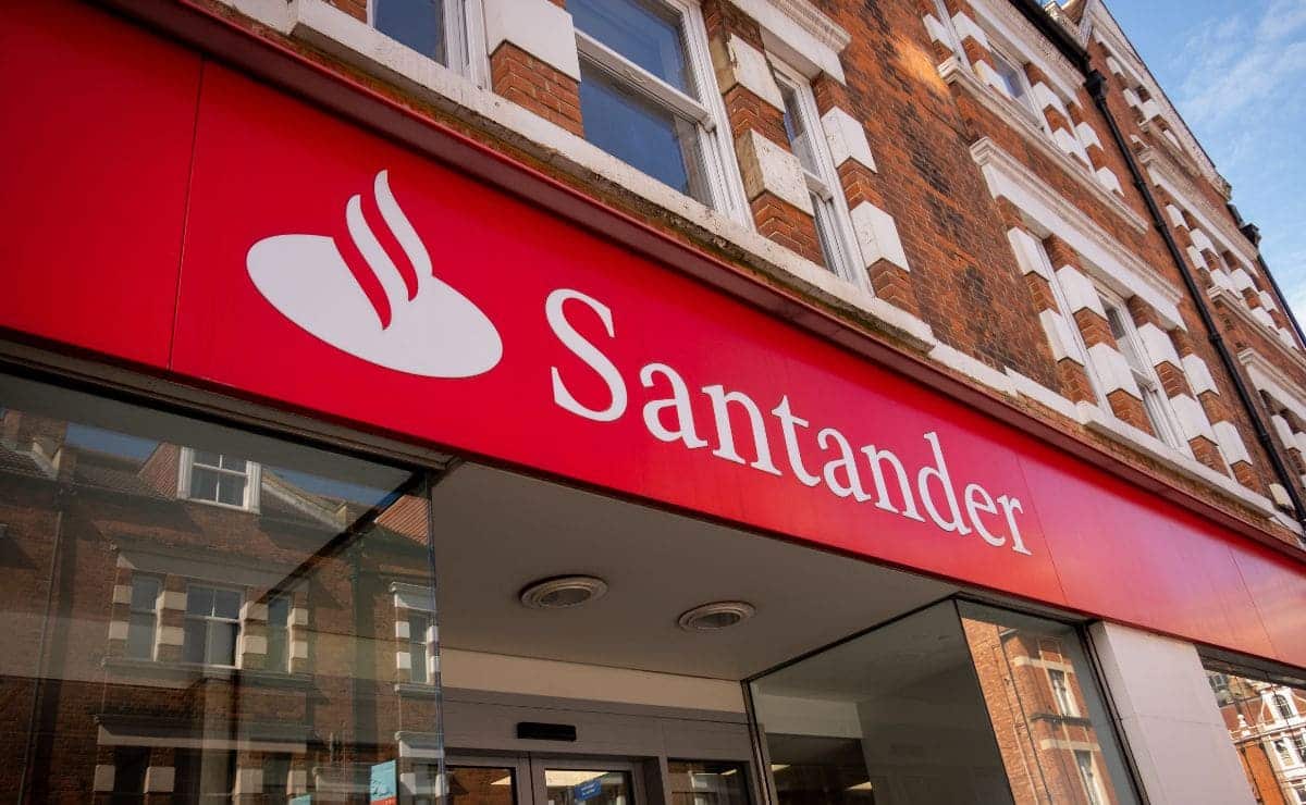 Hipoteca Banco Santander./ Licencia Adobe Stock