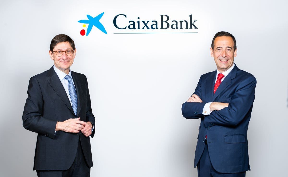José Ignacio Goirigolzarri, presidente de CaixaBank, y Gonzalo Gortázar, consejero delegado de CaixaBank.