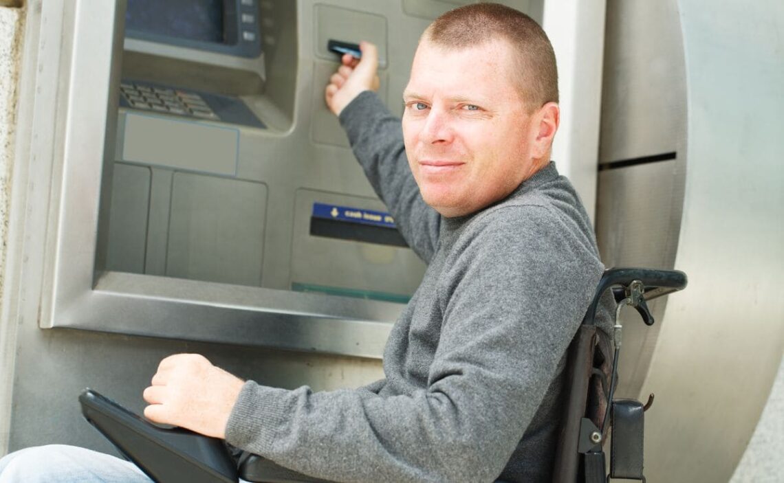 Cobrar paro e incapacidad permanente./ Foto de Canva