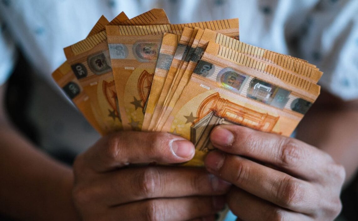 Gana 8.000 euros por una incapacidad permanente total