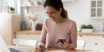 Ingreso Mínimo Vital y Declaración de la Renta./ Licencia Adobe Stock