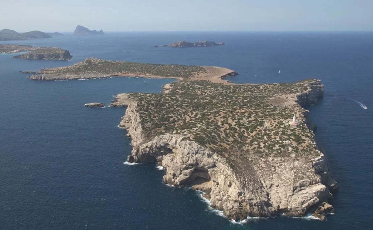 Isla Sa Conillera, una de las islas privadas de España según el Idealista