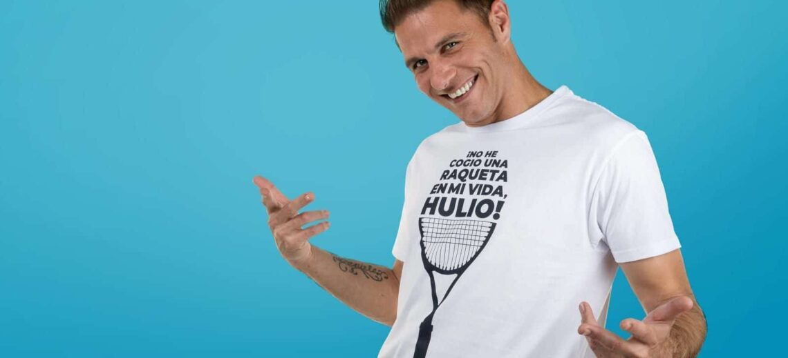 Joaquín lanza la marca de ropa "HULIO" con fines sociales