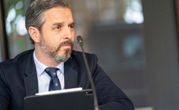Juan Bravo, Consejero de Hacienda, Industria y Energía de la Junta de Andalucía