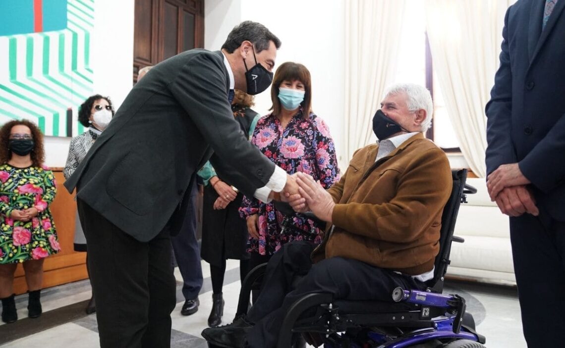 Juanma Moreno acuerdo discapacidad Andalucia