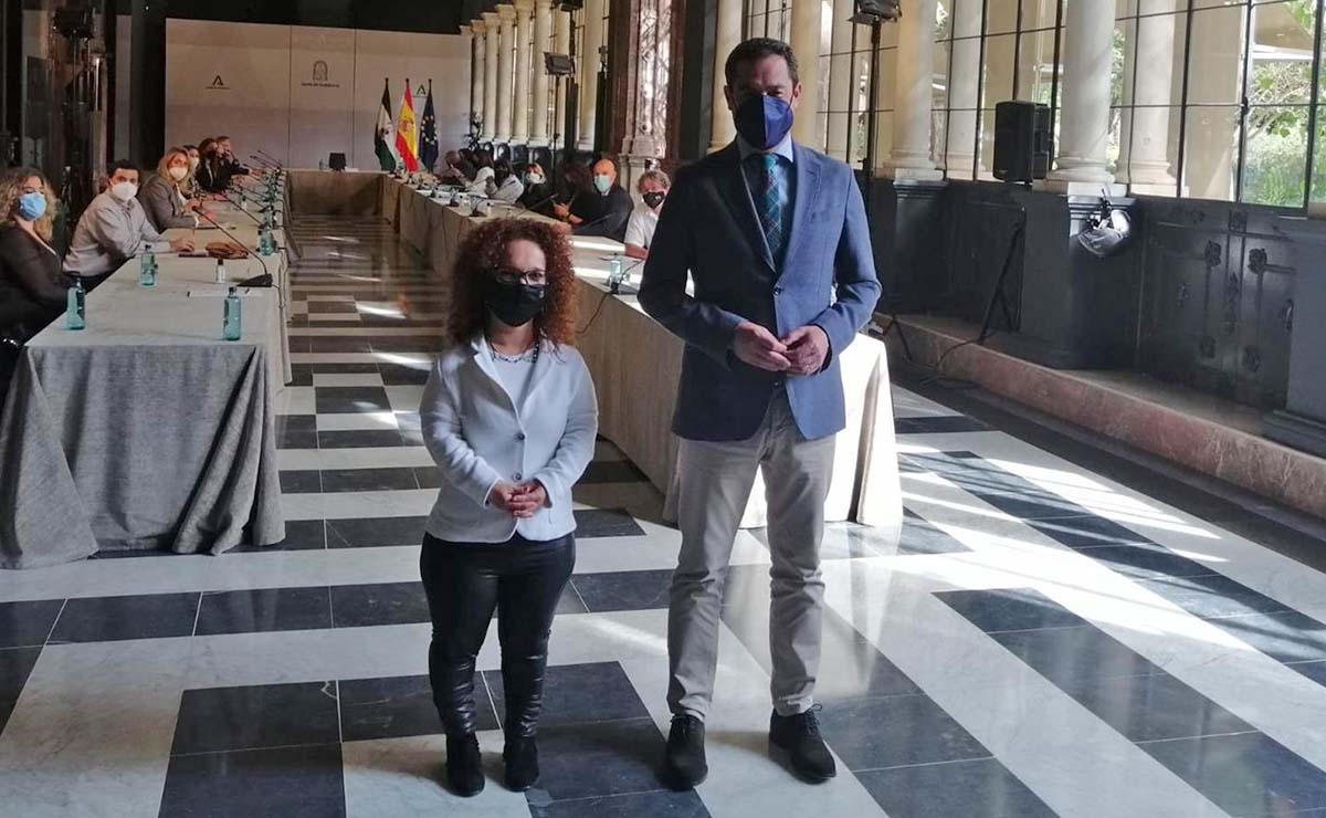 Juanma Moreno persona con discapacidad