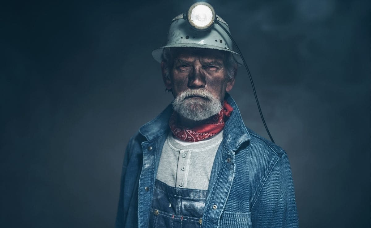 Trabajador de la minería y carbón, jubilación anticipada por grupo profesional