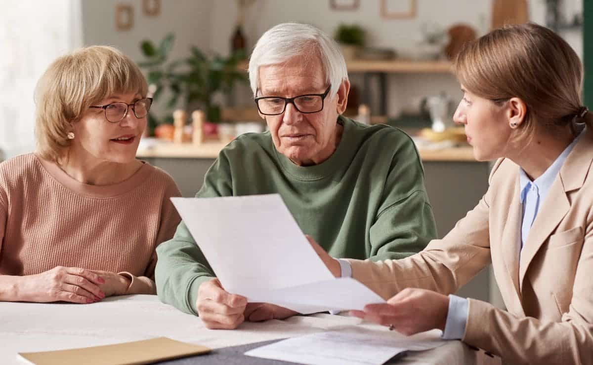 Pensiones mínimas de jubilación y viudedad en 2023./ Foto de Canva