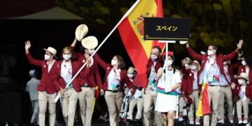 España durante la ceremonia inaugural de los Juegos Paralímpicos de Tokio 2020