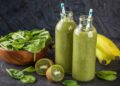 Jugo espinacas y kiwi
