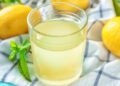 Jugo de limón con hierbabuena