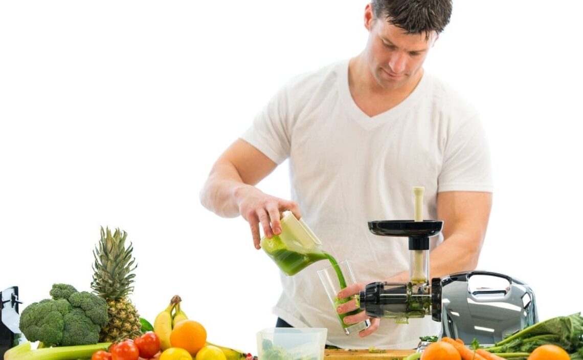 Jugo de piña y apio