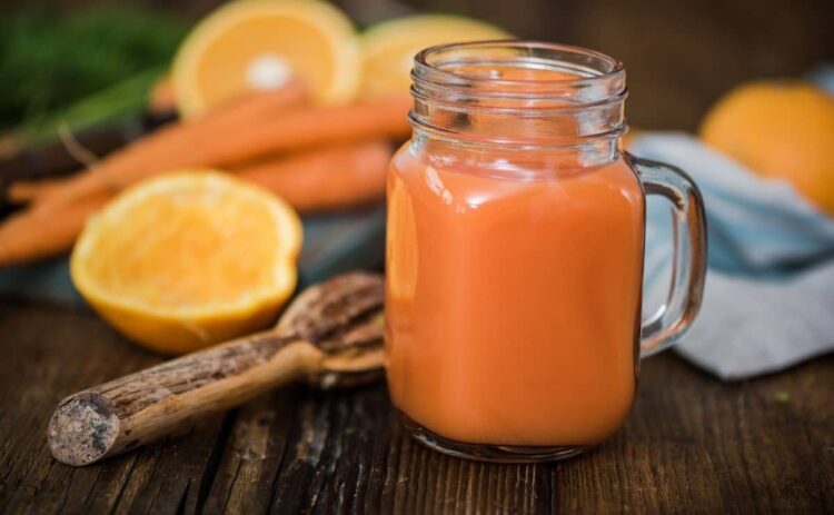 Jugo de zanahoria y naranja