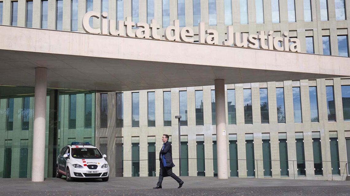 Un Juzgado de Barcelona da la incapacidad permanente absoluta a una joven