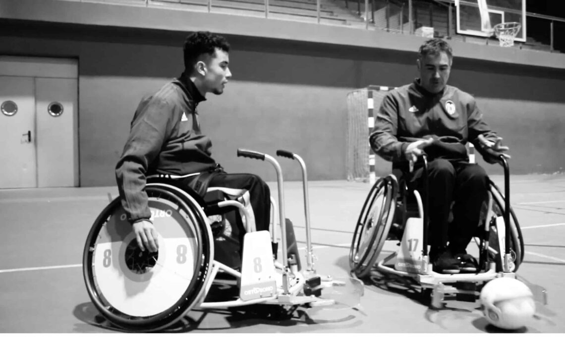 Silla de ruedas de A-Ball (futbol en silla de ruedas).