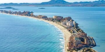 Vista área de La Manga, municipio de la Región de Murcia