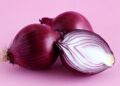 La cebolla morada podria prevenir las canas del cabello