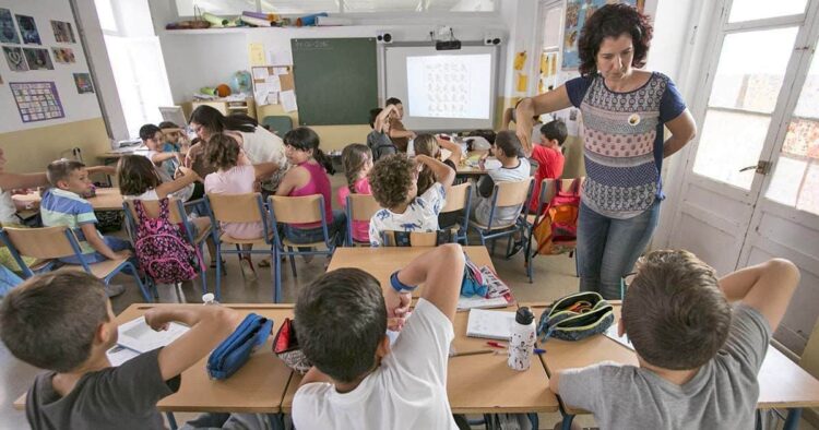 Unanimidad para implantar la lengua de signos en el sistema educativo