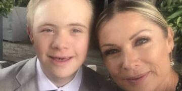 Leticia Calderón y su hijo Luciano