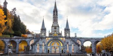 Lourdes, uno de los destinos que oferta Viajes El Corte Inglés