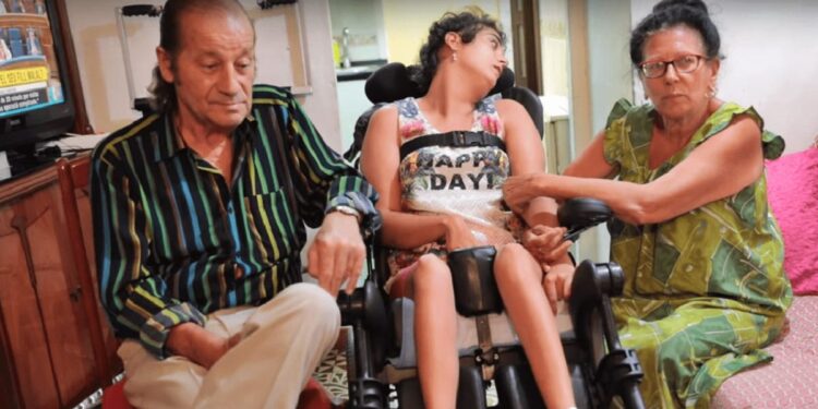 Macarena Gimenez con sus padres