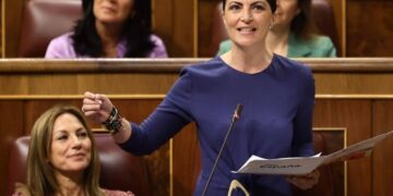 Conocemos a Macarena Olona, candidata de Vox para las Elecciones Andalucía 2022