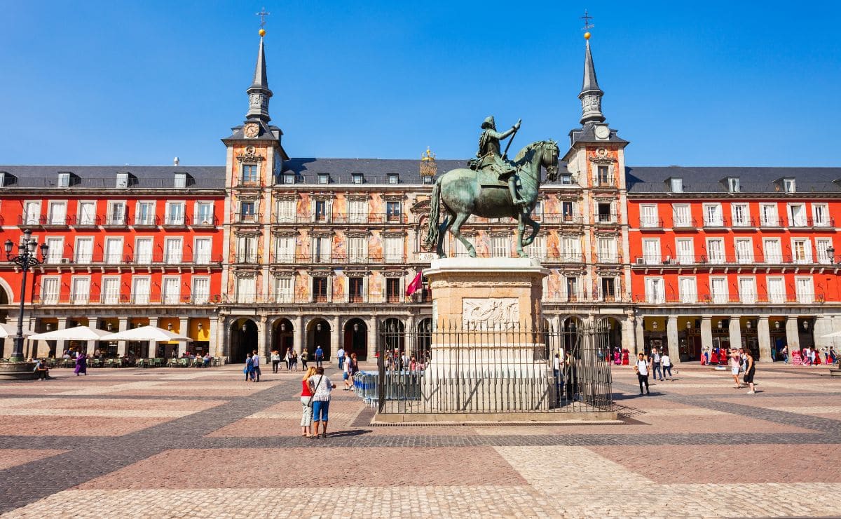 Madrid - Plaza Mayor. Canva