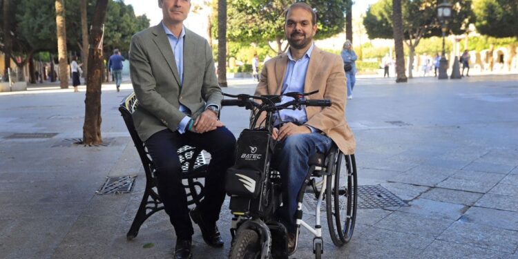 Manuel Méndez y Francisco Javier Zuasti Garrido, miembros de Cs Jerez discapacidad