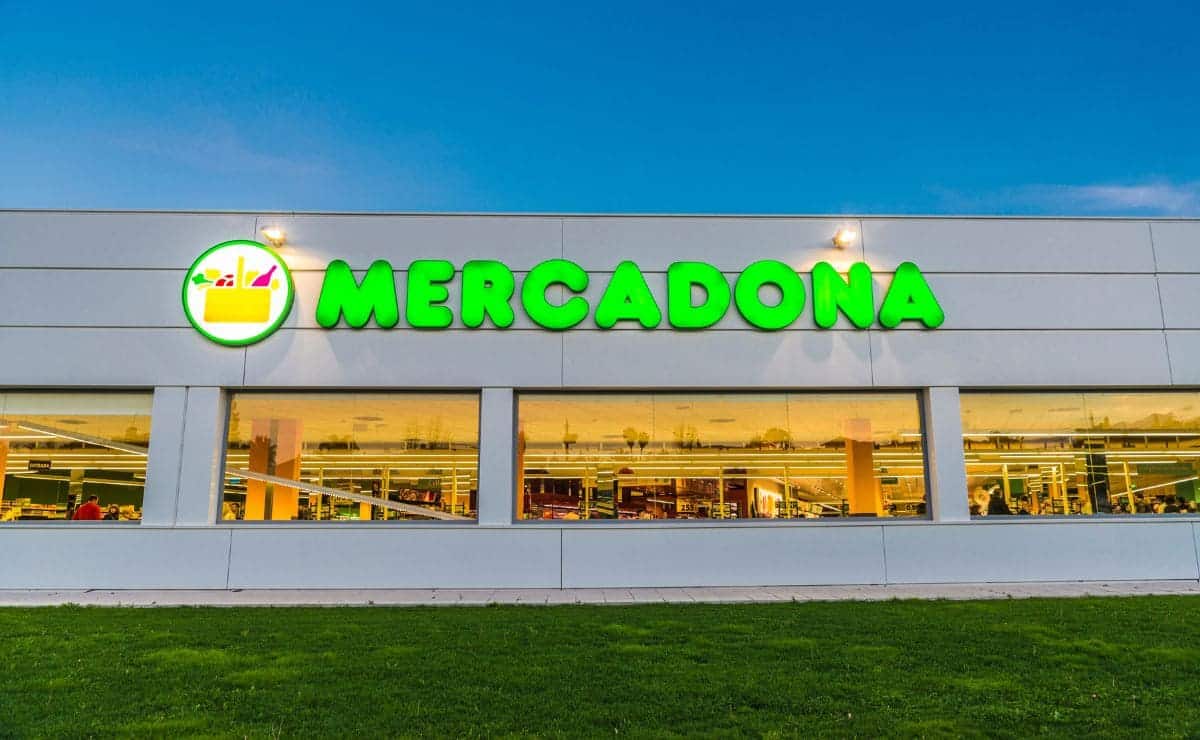 Mercadona, monedas, dinero en efectivo